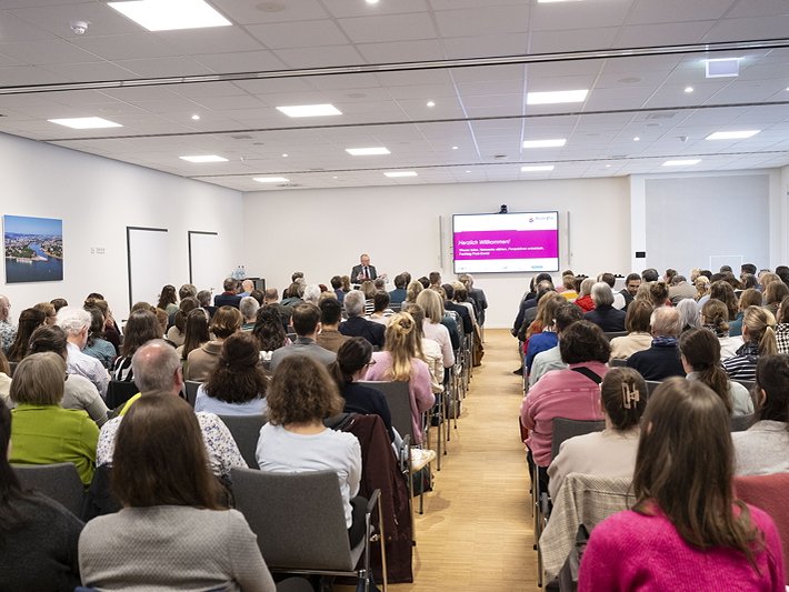 Das Publikum des Fachtags Post-Covid in Mainz